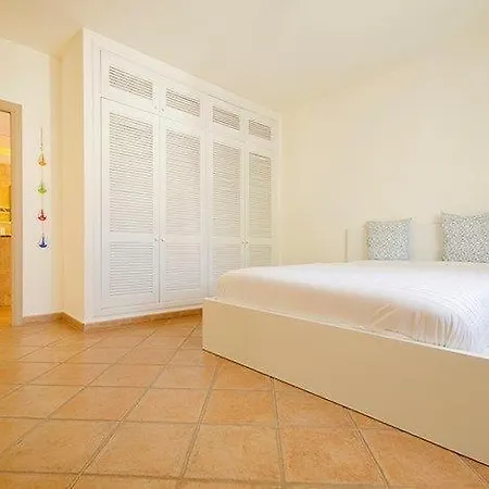 With Private Pool, Jacuzzi & 360° Sea Views וילה *