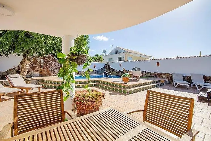 With Private Pool, Jacuzzi & 360° Sea Views Villa Callao Salvaje